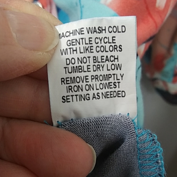 Simplicity work of Art Top - Picture 6 of 6